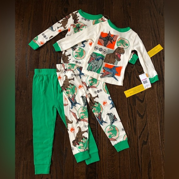 Jurassic World Other - Jurassic World Boys 4T 4-Piece Green Cotton Long-Sleeves/Pants Pajama Set - NWT!